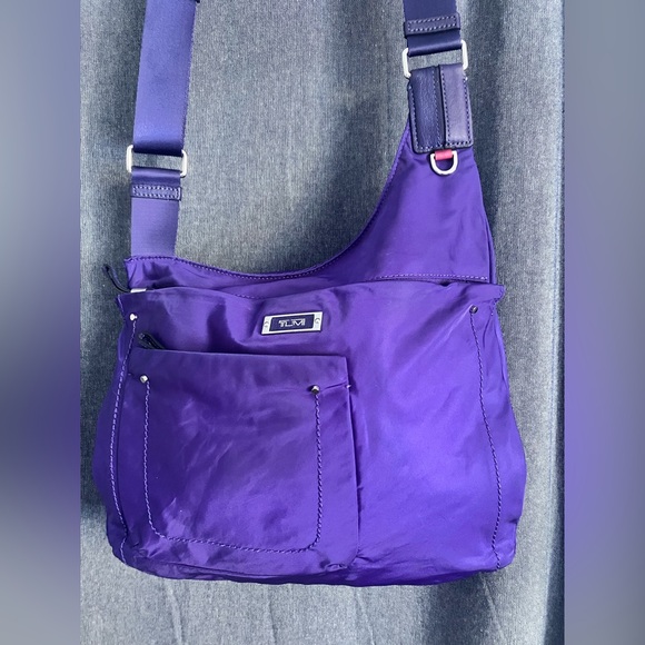 TUMI Voyageur purple Nylon Crossbody Purse - Picture 2 of 8